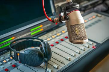 «Ψηφιακό μητρώο» για τα ραδιόφωνα – Υποχρεωτική επικαιροποίηση των σταθμών μέσω gov.gr