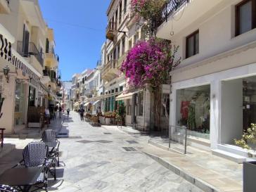 Για το φθινόπωρο το έργο του Open Mall στα καταστήματα 