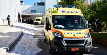 Ηλιόπουλη: Δύο 17χρονες έπεσαν μαζί από τον έκτο όροφο πολυκατοικίας