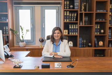 Έπαρχος Θήρας: Να στελεχωθεί η τοπική διεύθυνση e-ΕΦΚΑ στη Σαντορίνη
