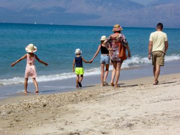 ΔΥΠΑ: Προσοχή σε μη εξουσιοδοτημένες υπηρεσίες κρατήσεων για το Πρόγραμμα Κοινωνικού Τουρισμού