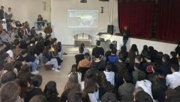 Πάρος: Μαθήματα οδικής ασφάλειας στα σχολεία από τον Κωνσταντίνο Ιαβέρη