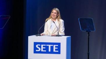 Ανοίγει νέος κύκλος για τον ελληνικό τουρισμό