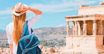 Πώς σχολιάζουν οι τουρίστες την Ελλάδα στα social media