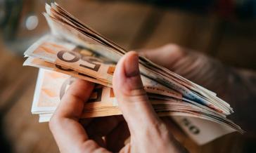 e-ΕΦΚΑ - ΟΠΕΚΑ: Πότε πληρώνονται συντάξεις Ιουνίου και επιδόματα