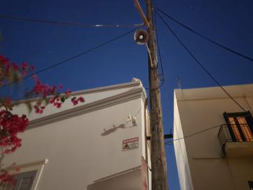 Σε βαθύ… σκοτάδι η περιοχή πίσω από τον ναό Κοιμήσεως  