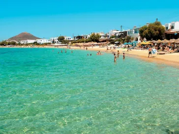Ποια παραλία των Κυκλάδων είναι ανάμεσα στις 100 κορυφαίες του πλανήτη