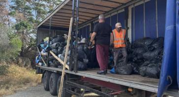 Σύρος: Συγκεντρώθηκαν σχεδόν εννέα τόνοι ανακυκλώσιμων ενδυμάτων