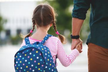Επίδομα παιδιού: 150 ευρώ ανά τέκνο μέχρι το τέλος Αυγούστου