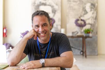 “Η Ερμούπολη αξίζει να διεκδικήσει μια θέση στον κατάλογο μνημείων της UNESCO”