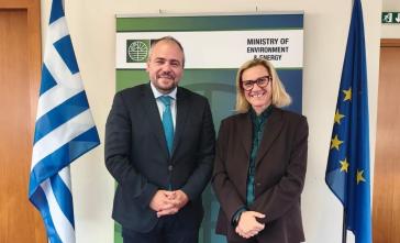 Συνάντηση Φίλιππου Φόρτωμα με την νέα Υφυπουργό Περιβάλλοντος και Ενέργειας για πολεοδομικά και χωροταξικά θέματα Κυκλάδων 