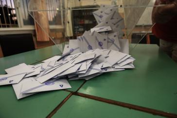 Δημοσκόπηση Interview: Στο 26,8% η ΝΔ, σταθερά δεύτερη η ΕΛΑΣ, εκτός Βουλής ο ΣΥΡΙΖΑ με 1%