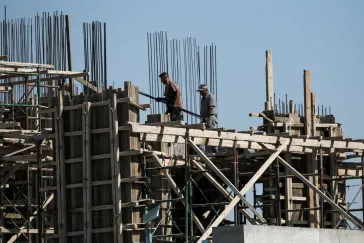 Εκτός σχεδίου οικόπεδα: Παράταση έως τον Ιούνιο του 2027 για οικοδομικές άδειες