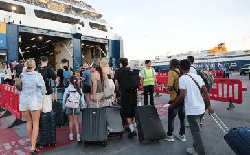Οι Ελληνες άνω των 65 ετών ήταν οι μεγάλοι πρωταγωνιστές της ταξιδιωτικής κίνησης το 2025