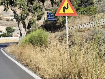  Συνεχή παράπονα λόγω ανυπαρξίας αποψιλώσεων 