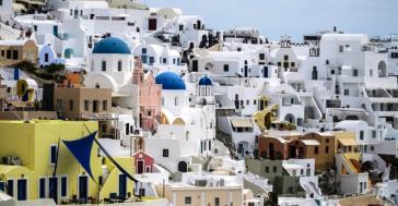Ειδικό Χωροταξικό Τουρισμού: Τι αλλάζει σε ξενοδοχεία, εκτός σχεδίου δόμηση και  νησιά
