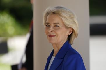 Φον ντερ Λάιεν σε Σάντσεθ: Η ΕΕ πρέπει να κάνει περισσότερα για να ενισχύσει τα σύνορά της