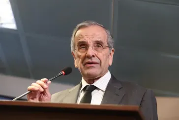 Σαμαράς κατά Μητσοτάκη: Είσαι ο πρωθυπουργός της ακρίβειας, της αλαζονείας, του ΟΠΕΚΕΠΕ, του «Φραπέ» και του «Χασάπη»