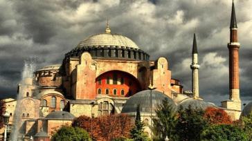 Εντοπίστηκε υπόγειο δίκτυο με σήραγγες μήκους 9 χιλιομέτρων στην Αγία Σοφία