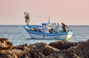 Παράκτια αλιεία στις Κυκλάδες στο "κόκκινο" μετά τον νέο Αλιευτικό Κώδικα