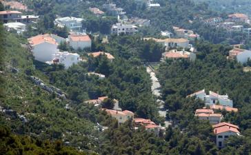 Αυθαίρετα σε δασικές εκτάσεις: Αντίστροφη μέτρηση για τη νέα ρύθμιση