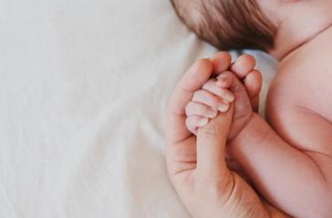 Δημογραφικό: Οι γεννήσεις στην Ελλάδα μειώθηκαν κατά 42% σε 15 χρόνια