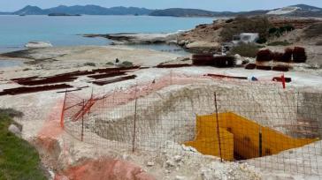 "Η Μήλος αρχίζει και χάνει την ταυτότητά της"
