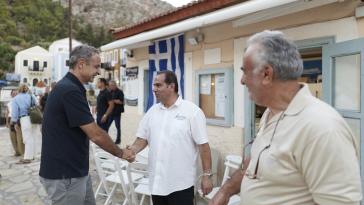 Στο Καστελόριζο ο πρωθυπουργός – "Κανείς δεν είναι μόνος", το μήνυμα εθνικής συνοχής