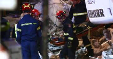 Έκρηξη στην Πλάκα: Νεκρή ανασύρθηκε γυναίκα από τον πρώτο όροφο