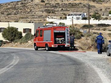 Μέγας Γιαλός: Φωτιά στον οικισμό κοντά στην Αγία Μαρίνα