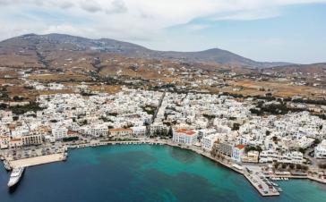 Νέες "έξυπνες" διαβάσεις και αναβαθμισμένος φωτισμός στις λιμενικές ζώνες της Τήνου