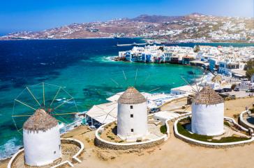 “Ήρθα να διδάξω παιδιά και κατέληξα να κοιμάμαι στο αυτοκίνητο”