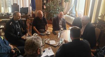 Σύρος: Επί τάπητος η ανάγκη δημιουργίας Πυροσβεστικού Λιμενικού Σταθμού