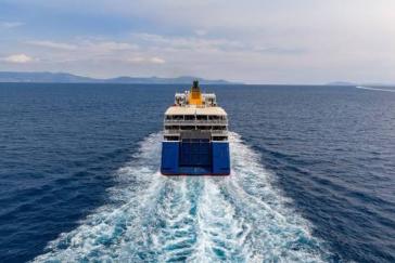 BLUE STAR FERRIES: Διαμόρφωση των δρομολογίων στη γραμμή Πειραιάς – Σύρος – Τήνος Μύκονος 
