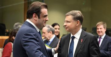 Eurogroup: Ο Ντομπρόβσκις ζητά δημοσιονομική σύνεση