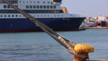 Απαγορευτικό απόπλου σε Πειραιά και Λαύριο - Άνεμοι έως 10 μποφόρ στο Αιγαίο