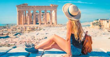 Πάνω από 28,5 εκατ. τουρίστες στην Ελλάδα το φετινό οκτάμηνο