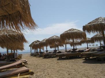 Ασφυκτικά τα περιθώρια