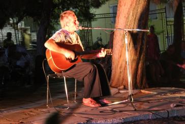 “Η κιθάρα είναι η δεύτερη φύση μου”