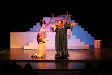 Ποια Ελένη;