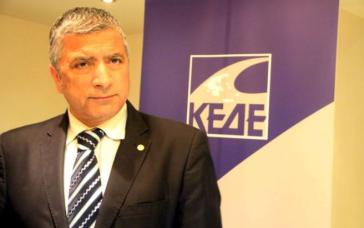 Η επίκριση οδήγησε στην αναδίπλωση