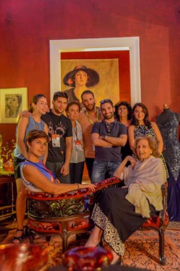 Οι ανιμάνιαξ κατέκλυσαν και φέτος τη Σύρο