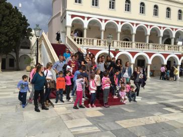 Επίσκεψη του Κατηχητικού Σχολείου της Παναγίτσας Χρούσσων στην Τήνο