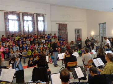 Βάρη και Ποσειδωνία στους ρυθμούς της «Λιλιπούπολης»