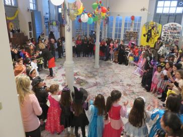 Η καρδιά της Αποκριάς χτύπησε στο Λύκειο Ελληνίδων Σύρου