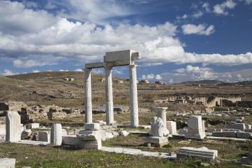 Η Δήλος γίνεται σκηνή για μια μοναδική site-specific παράσταση θεάτρου και ζωντανής μουσικής