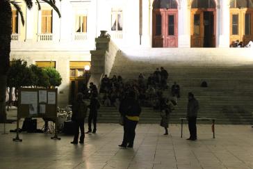 "Μουσική" γροθιά 