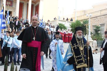 Μεγάλη συμμετοχή επισήμων στη Δοξολογία και την κατάθεση στεφάνων