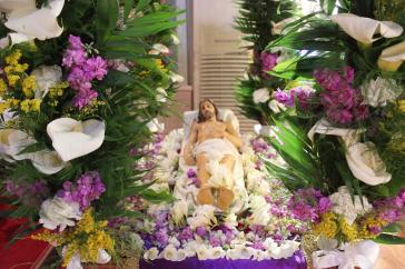 Ο παλμός της Μεγάλης Παρασκευής στους Επιταφίους της Σύρου 