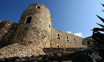 Λειτουργία ανελκυστήρα στην Ιερά Μονή Ουρσουλινών και δυνατότητα πρόσβασης στο Κάστρο Νάξου 